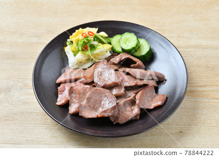 Served with local cuisine, local gourmet, Sendai beef tongue (grilled meat, cooked) Chinese cabbage and lightly pickled cucumber. .. Served with local cuisine, local gourmet, Sendai beef tongue (grilled meat, cooked) Chinese cabbage and lightly pickled cucumber. .. 78844222