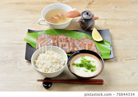 Local cuisine, local gourmet, Sendai beef tongue. Barley rice (tororo soup) and beef tail soup. Beef tongue set meal. 78844334
