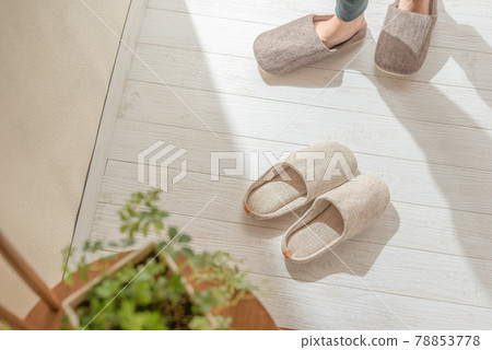 Indoor slippers 78853778