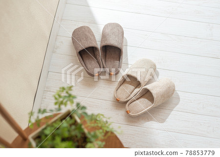 Indoor slippers 78853779
