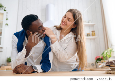 Love couple, breakfast at the counter on kitche Love couple, breakfast at the counter on kitche 78855910