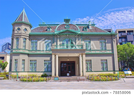 [Fukuoka City] Tenjin Central Park Former Fukuoka Prefectural Public Hall Kihinkan 78858006