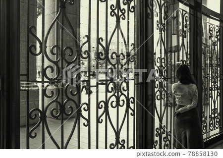 Beyond the lattice Beyond the lattice 78858130