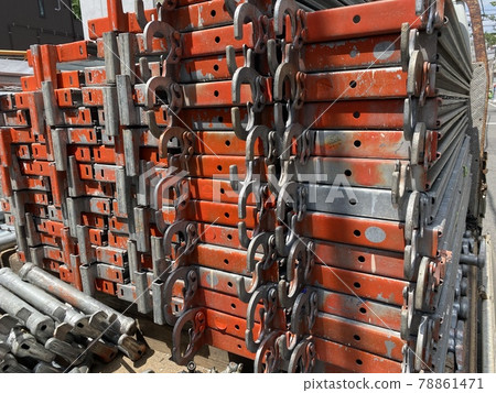 Wedge scaffolding tread 78861471