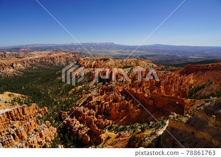 A spectacular view of Bryce Canyon National Park, a valley with countless rocky spire A spectacular view of Bryce Canyon National Park, a valley with countless rocky spire 78861763