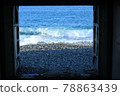 The end of the tunnel is the summer coast 78863439