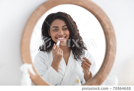 Moisturizing and skin care, nude daily makeup Moisturizing and skin care, nude daily makeup 78864688