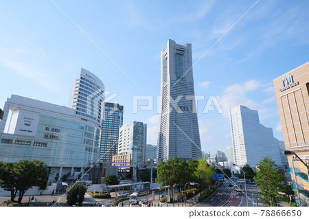 港未來和陽光明媚的秋天 港未來和陽光明媚的秋天 78866650