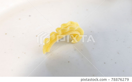 一種新形式的意大利面，Cascatelli 78876279