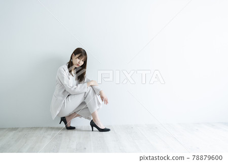 酷的女商人 酷的女商人 78879600