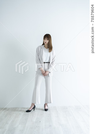 酷的女商人 酷的女商人 78879604