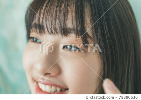 十幾歲的女孩 78880630