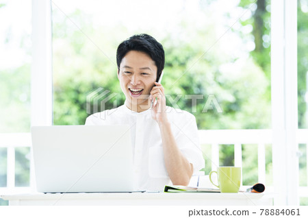 男性遠程辦公智能手機 男性遠程辦公智能手機 78884061