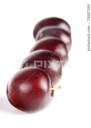 Plums Plums 78887500