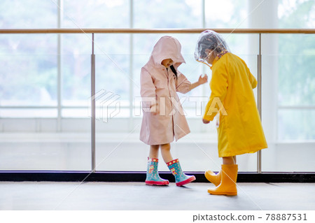 Children's Lifestyle B 78887531