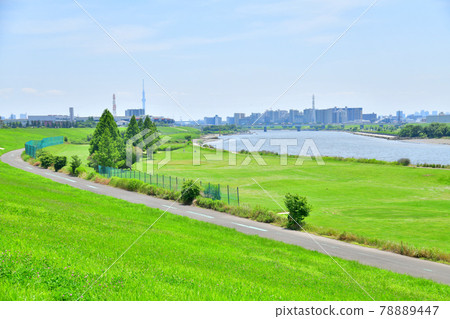 View toward Shikahama Bridge / Arakawa from the vicinity of Kawaguchi Public Golf Course (Kawaguchi City, Saitama Prefecture) [2021.6] 78889447