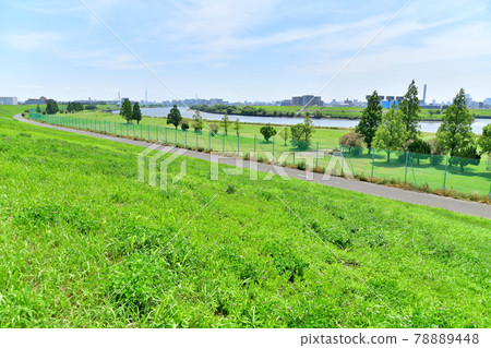 View toward Shikahama Bridge / Arakawa from the vicinity of Kawaguchi Public Golf Course (Kawaguchi City, Saitama Prefecture) [2021.6] 78889448