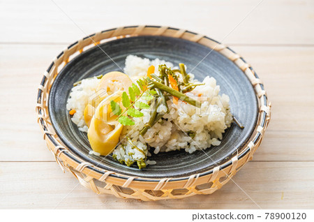 Bracken rice cake Bracken rice cake 78900120