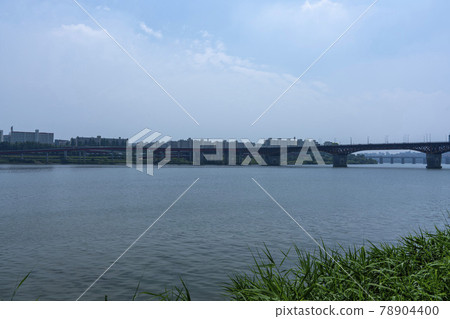 Youngdong Bridge, Han River, Seoul Youngdong Bridge, Han River, Seoul 78904400