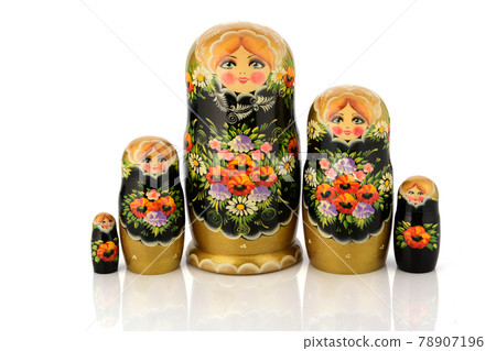 Matryoshka family traditional wooden dolls Matryoshka family traditional wooden dolls 78907196