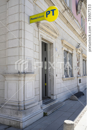 Italian post office sign 78907553