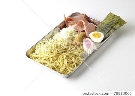 Photographed char siu, menma, Naruto, boiled egg, green onion, and seaweed on a cooking bat on a white background 78913005