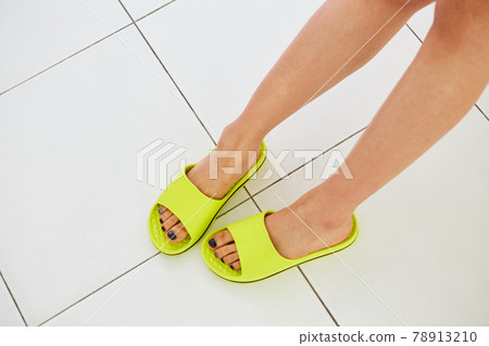sandal 78913210