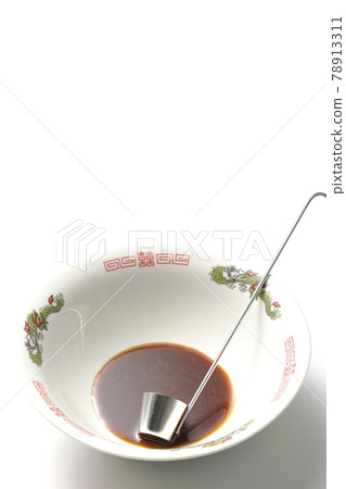 A white background shot of the ramen bowl with the original soy sauce ramen and ladle A white background shot of the ramen bowl with the original soy sauce ramen and ladle 78913311