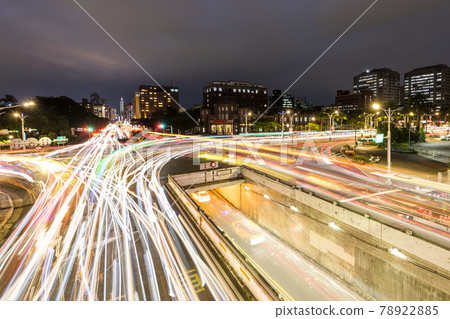 The night view of Zhongxiao East Road near Taipei Main Station in Taiwan is at the time of heavy traffic. 78922885