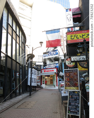 Shibuya Spain slope 78923202