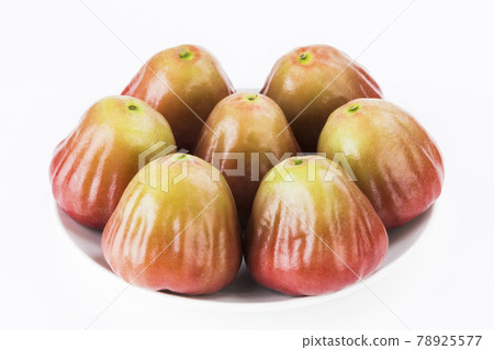 Taiwanese rose apple isolated on the white background 78925577