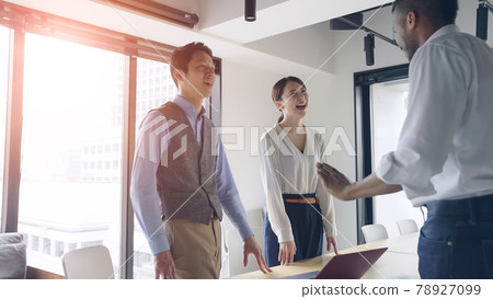 Business meeting 78927099