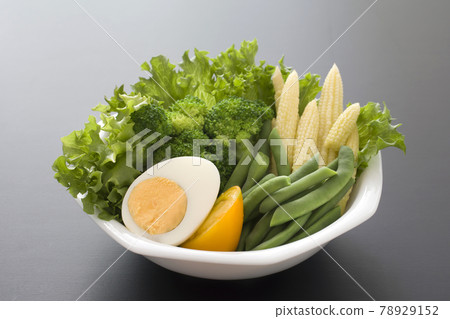 蔬菜沙拉	 78929152