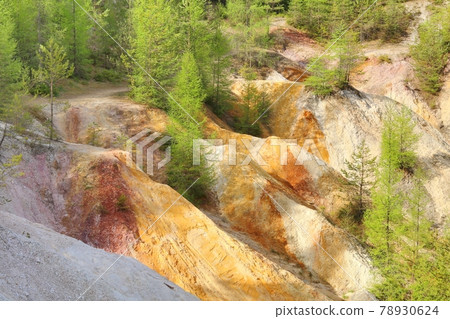Rainbow sandstone quarry near the village of Rudice in Czech republic 78930624