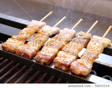 Yakitori Chicken Pork Belly Skewer Meat Izakaya Sake Appetizers Fukuoka Hakata Classic Snacks Cabbage Popular Beer Yakitori Chicken Pork Belly Skewer Meat Izakaya Sake Appetizers Fukuoka Hakata Classic Snacks Cabbage Popular Beer 78933319