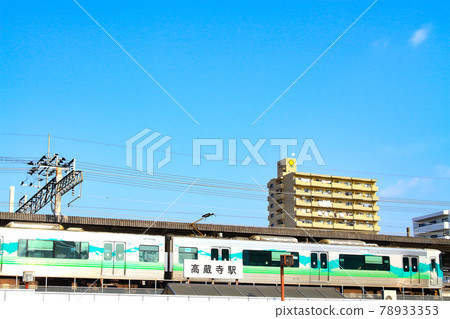 來回小路站的火車風光 來回小路站的火車風光 78933353