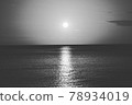 單色世界海和太陽 78934019