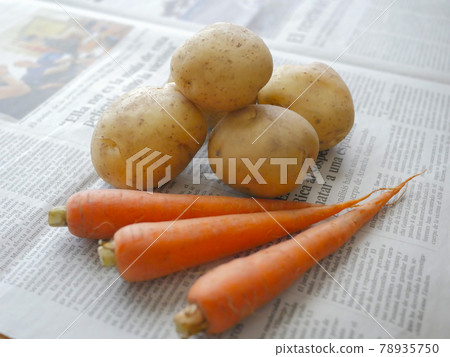 Potatoes and carrots Potatoes and carrots 78935750