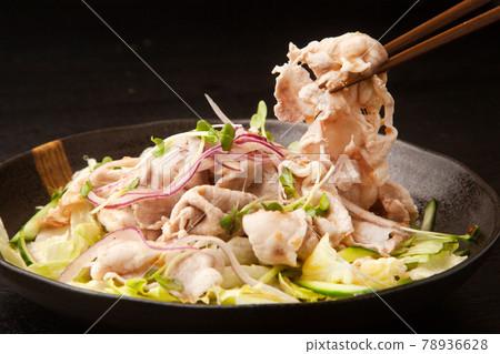 Sesame sauce cold shabu-shabu 78936628