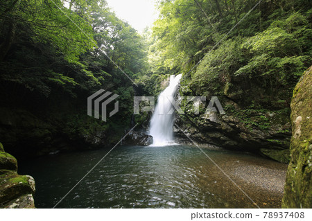 Todoroki Falls, Kaiyo Town, Tokushima Prefecture Todoroki Falls, Kaiyo Town, Tokushima Prefecture 78937408