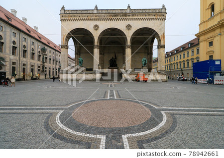 Feldherrnhalle in Odeonsplatz, Munich, Bavaria, Germany Feldherrnhalle in Odeonsplatz, Munich, Bavaria, Germany 78942661