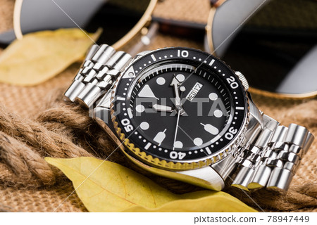 luxury wristwatch for men luxury wristwatch for men 78947449