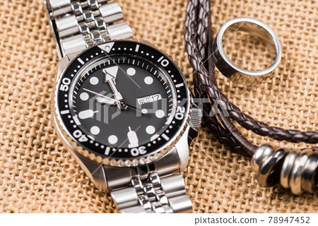 luxury wristwatch for men 78947452