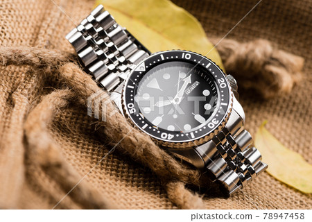 luxury wristwatch for men luxury wristwatch for men 78947458