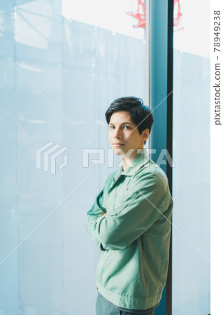 Building builder 78949238