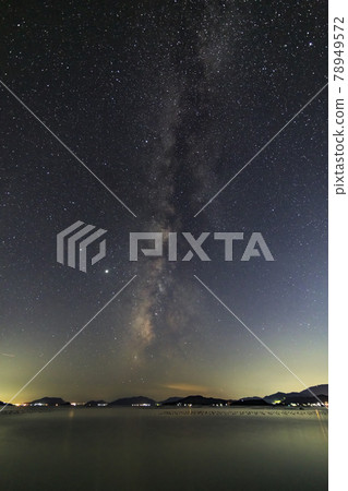 Early autumn starscape in Setouchi, the setting summer Milky Way Early autumn starscape in Setouchi, the setting summer Milky Way 78949572