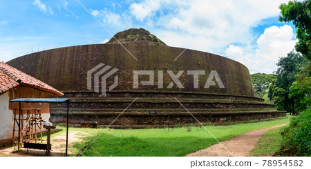 Yudaganawa Rajamaha Viharaya panoramic view situated in Buttala, Uva province. One of the Largest stupa in the country build by King Saddhathissa. Yudaganawa Rajamaha Viharaya panoramic view situated in Buttala, Uva province. One of the Largest stupa in the country build by King Saddhathissa. 78954582