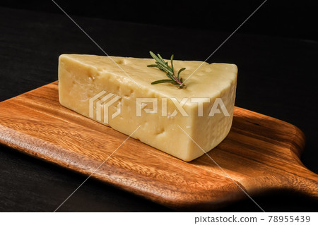 優質起司：義大利帕瑪森起司Parmigiano reggiano 78955439