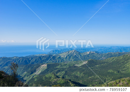 Climbing the Amagi Pass (Japan - Shizuoka - Mount Amagi) Climbing the Amagi Pass (Japan - Shizuoka - Mount Amagi) 78959107