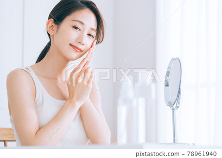 Women beauty 78961940